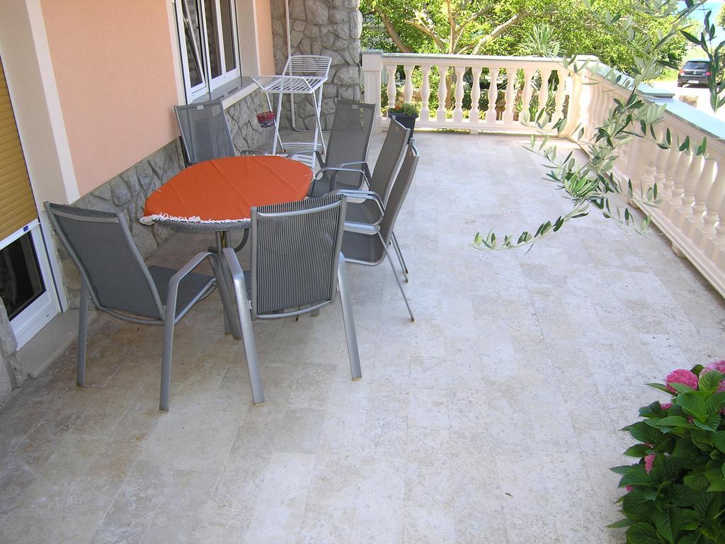 Apartment Julija Krk Town Esterno foto